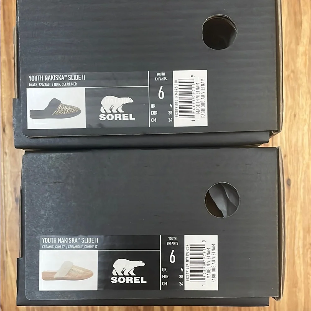 Copy. Sorel Youth Nakiska Slide ll Slippers - Picture 2 of 15